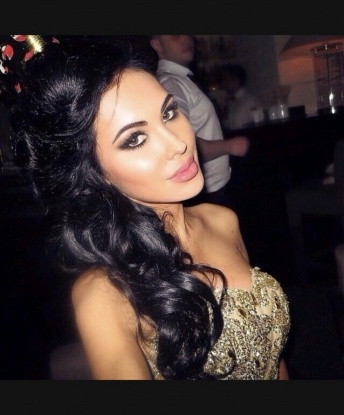 Нина, 25